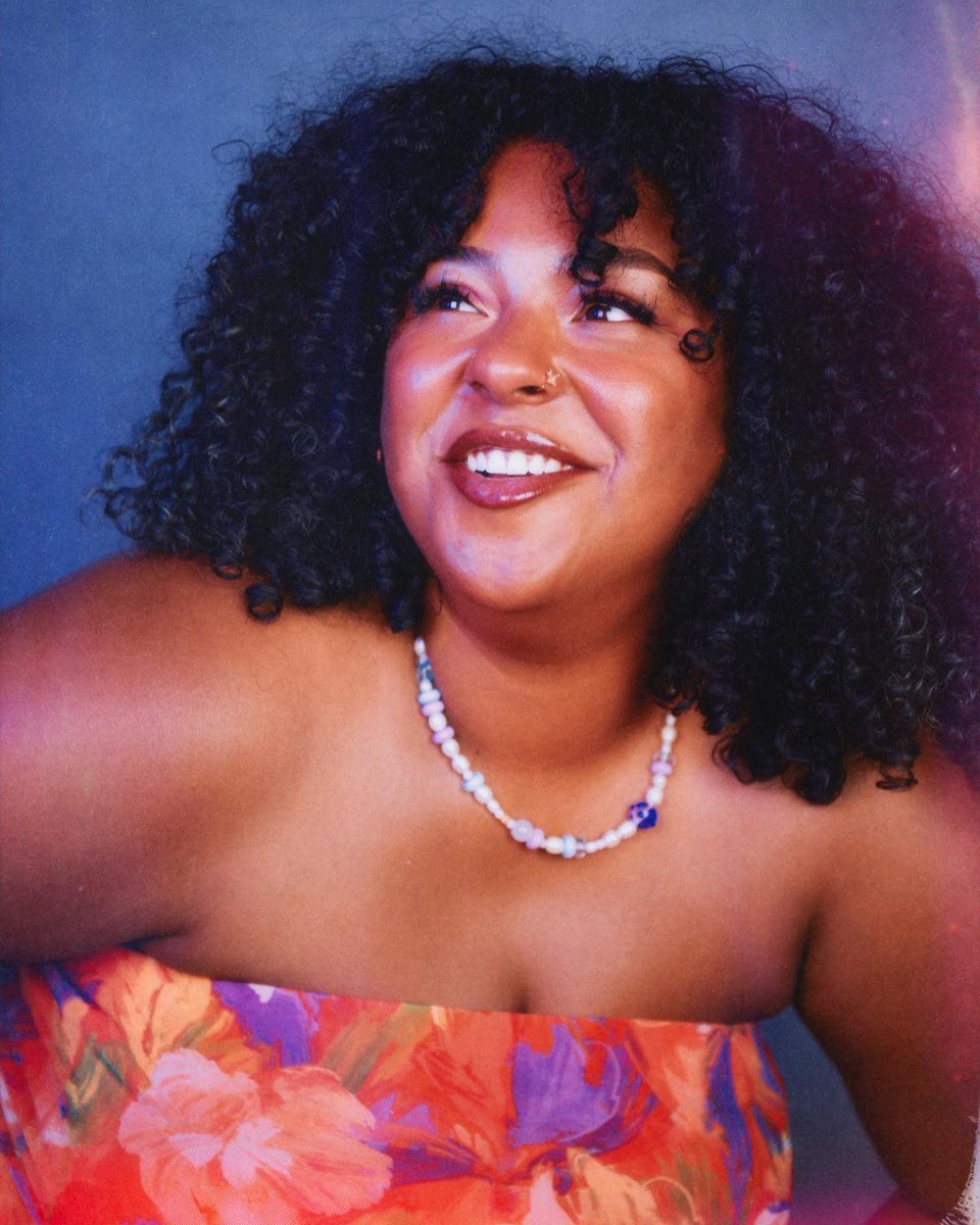 immarenaaa's tweet photo. “May the flame within you never fade, and your spirit always shine bright.” ❤️‍🔥✨

My debut single, "Honesty" is out NOW and available on all streaming platforms !! 
Make sure to check it out and buy, download and stream ! 😝🙌🏽💖 https://t.co/Jt790a6Wp7