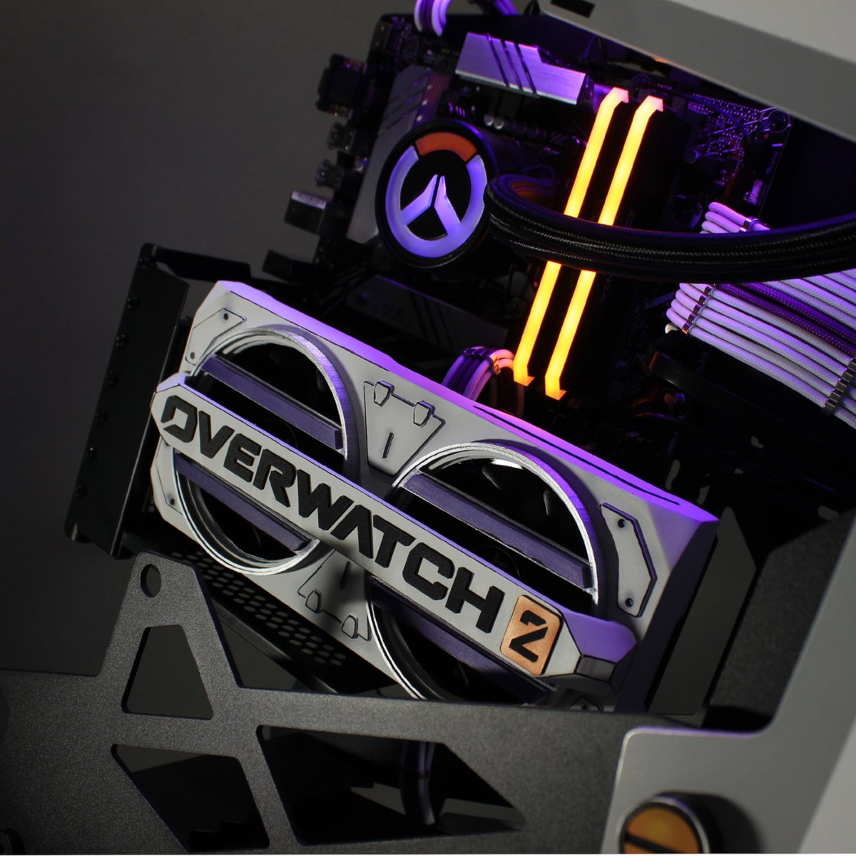 NVIDIAGeForceFR's tweet photo. [🧡#GIVEAWAY🧡] Tentez de GAGNER cette incroyable custom conçue par @PhenomGreg en collaboration avec @Palit_Global &amp; @FRhardware à l'occasion du lancement de d' #Overwatch2 : Invasion ! 🤩

Toutes les infos sur la bête ➡ https://t.co/GjNYHQCxnu https://t.co/IRizIj6QxI