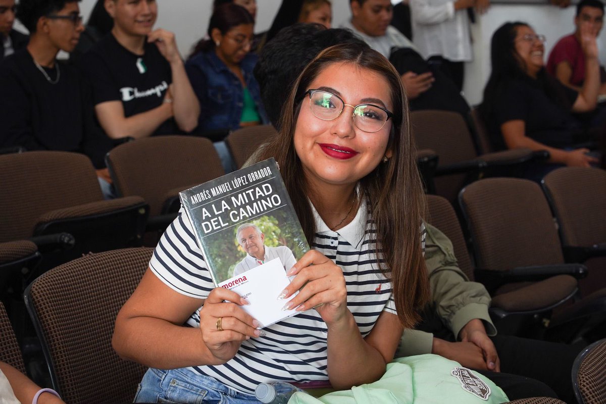 BenjaViverosOax's tweet photo. Agradezco la invitación de la asociación civil Punto de Encuentro para el Desarrollo y la organización “Juventudes con Visión”, por invitarme a participar en la conferencia “Participación de las Juventudes en el proceso Electoral 2024”. https://t.co/2eqORqqFYV