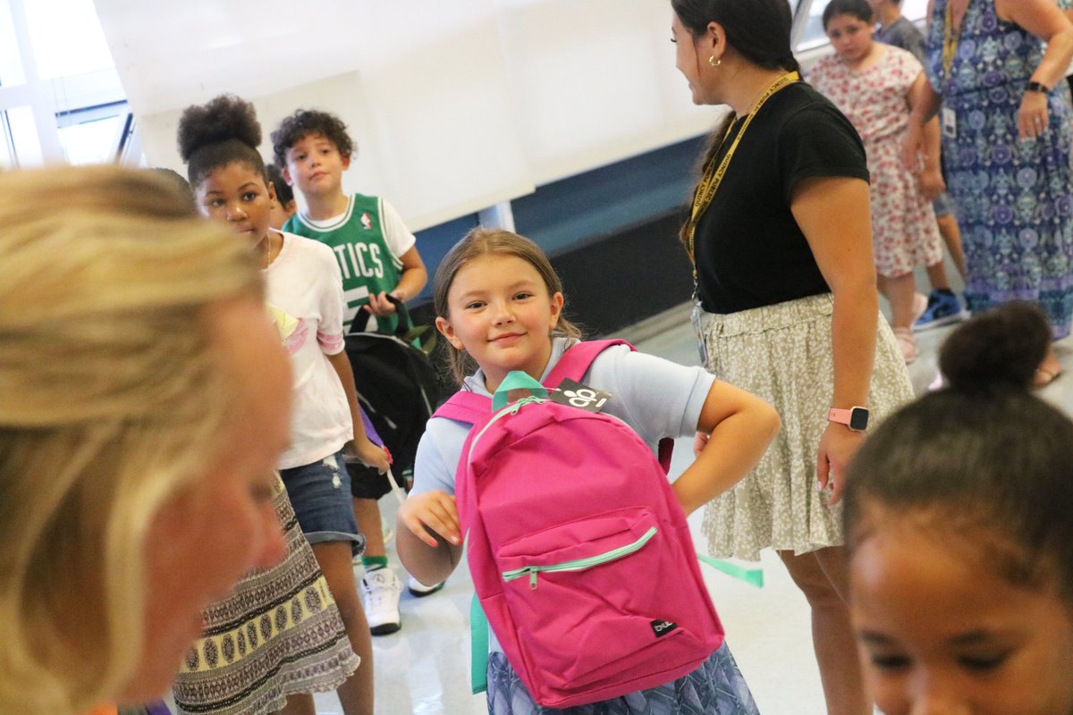 c2cboston's tweet image. We joined @quincyps yesterday to pass out backpacks to students! It was such a pleasure to see the young students excitedly pick their favorite colors and open the backpacks up to see all of the new school supplies inside. Have a great school year, @quincyps!

#ReadyforLearning