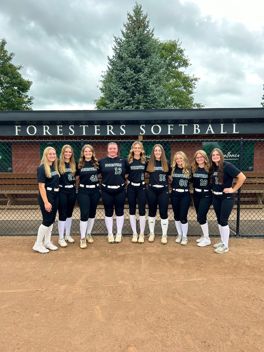 Meet your 2023-2024 Forester softball team! Excited about this crew. We are looking forward to a great fall of team development, on and off the field!