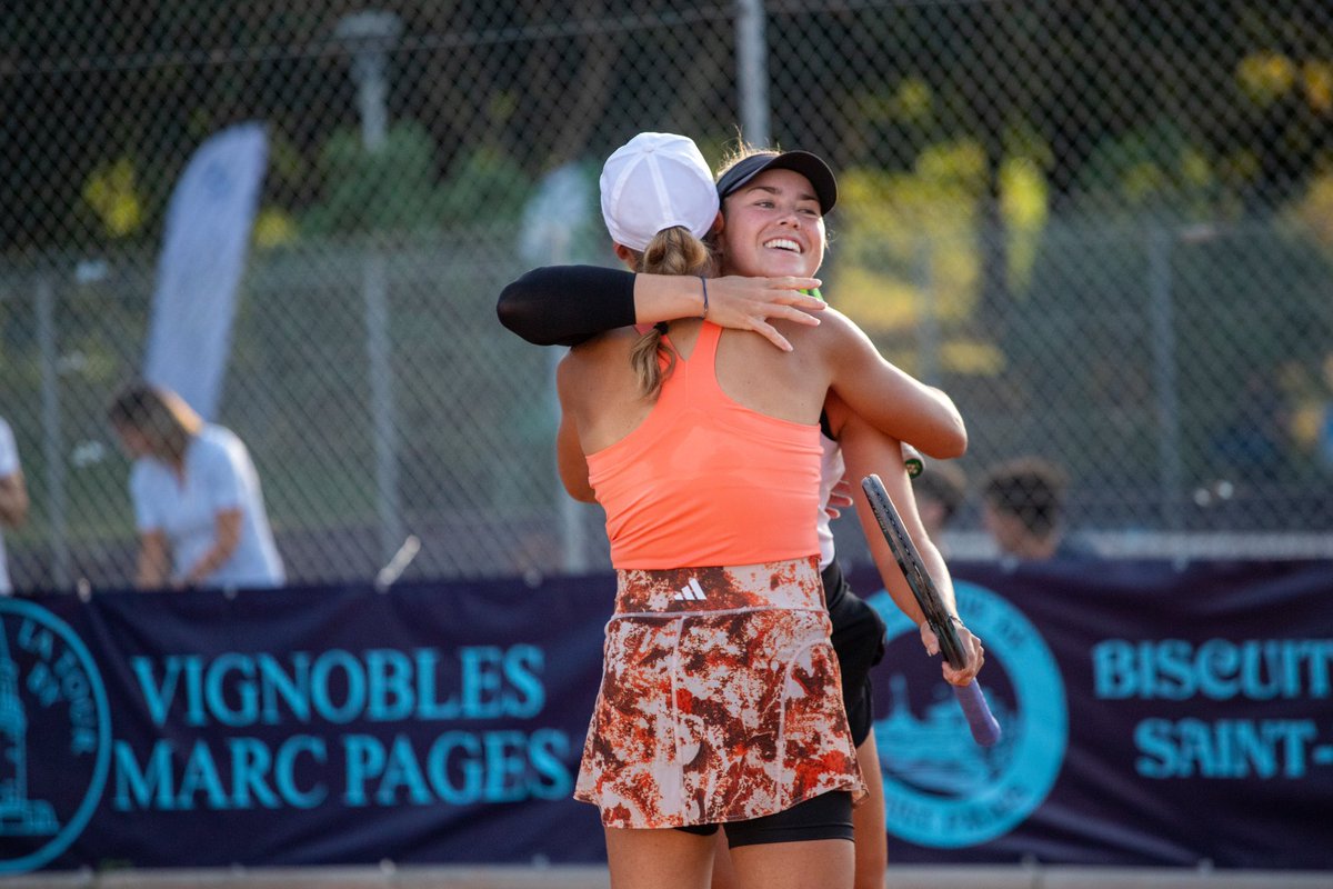 🏆🏆𝘿𝙊𝙐𝘽𝙇𝙀𝙎 𝙒𝙄𝙉𝙉𝙀𝙍𝙎🏆🏆 Félicitations à Valeriya Strakhova 🇺🇦 et Emily Appleton 🇬🇧 !🏆 Le duo a remporté la finale en double face à Victoria Muntean 🇫🇷 et Vasanti Shinde 🇮🇳 sur le score de 6/1 6/2.👏 @ITFTennis #ITFWorldTennis #ITFTennis #winners #championnes