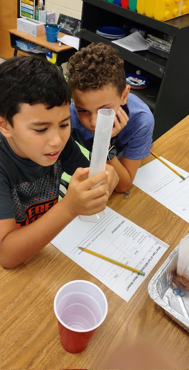 freySTEMlab's tweet photo. What type of soil holds the most WATER? Ask a FREY 3rd grader! #SOILscientists @FreyFoundation @FreyElementary @cobbscience https://t.co/Eg1pPd5XoQ