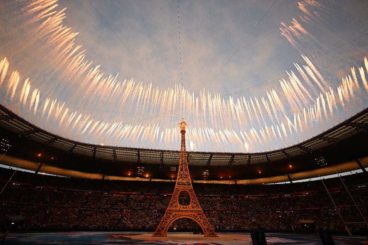 Des étoiles dans les yeux 🤩

La #RWC2023 est officiellement lancée ! 🙌
---
Stars in the eyes 🤩

Rugby World Cup France 2023 is officially launched! 🥰

#rugby | #FRAvNZL