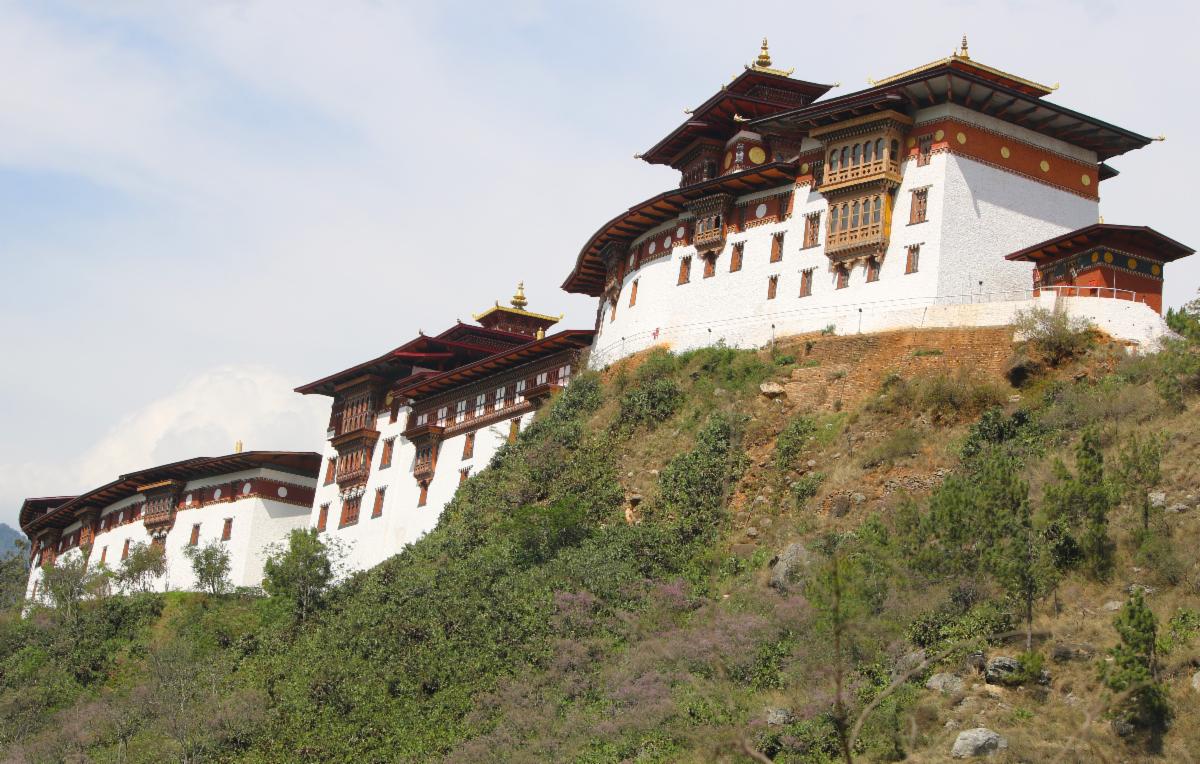 tours_explore's tweet photo. Bhutan is filled with snow-capped peaks, flower-strewn valleys &amp; a unique, life-changing mindset and culture. 🛕🇧🇹

This is our 26th year leading tours through Kingdom, and we're excited to announce our per-diem rate to Bhutan has just become more affordable. DM us for details! https://t.co/l9WGWf50BP