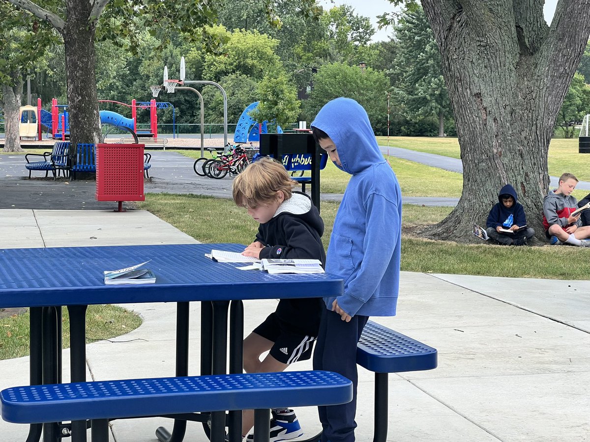 Angie Levato (@levato_angie) on Twitter photo Picking and digging and READING, oh my! Harvesting the garden <a href="/D23Ross/">Betsy Ross School</a> <a href="/GellerStella/">Stella Geller</a> #Proud2BD23 Picking and digging and READING, oh my! Harvesting the garden <a href="/D23Ross/">Betsy Ross School</a> <a href="/GellerStella/">Stella Geller</a> #Proud2BD23