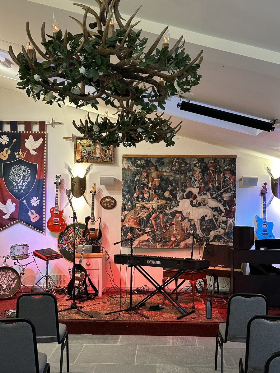 dan_whitehouse's tweet photo. What a beautiful place!

Sound checking with @tomjoblingpro in the Omelette Room for tonight’s gig @MillFarmDorset https://t.co/kKILpvhs77