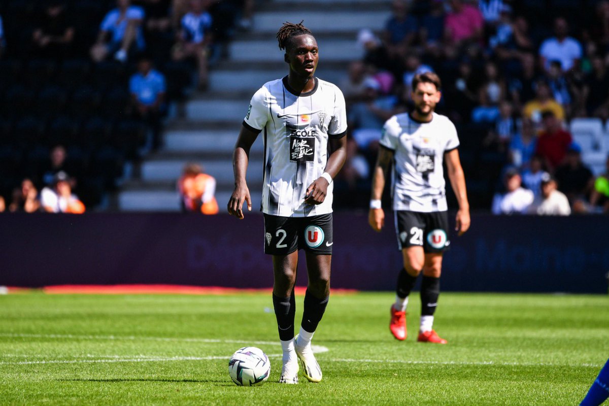 Angers SCO confirme le départ de Batista Mendy dans le cadre d’un transfert définitif à <a href="/Trabzonspor/">Trabzonspor</a> 🇹🇷

Merci pour ces deux saisons Batista, nous te souhaitons le meilleur pour la suite de ta carrière 🖤🤍