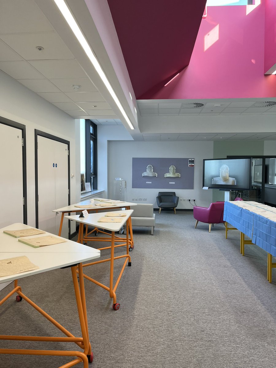 DoctorEmmerson's tweet photo. This afternoon we had the pleasure of hosting a pop-up exhibition of @emilyfongstudio’s G-Lands at @CastlebraeCCC while @EdinUni_IRR students &amp; @_ASCUS ran hands-on workshops in the Superlab! A huge thank you to everyone who made this happen, particularly @DomCG_chem https://t.co/uTHLyLHnKH