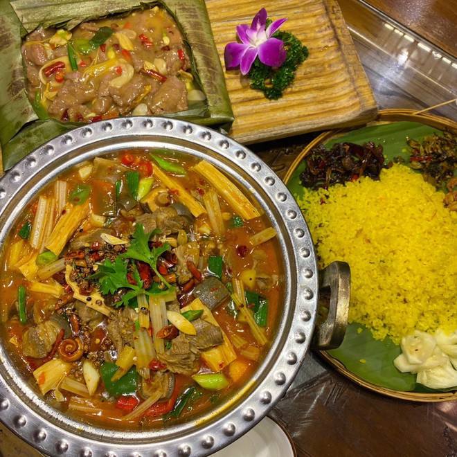 The way you eat, it's the most beautiful look