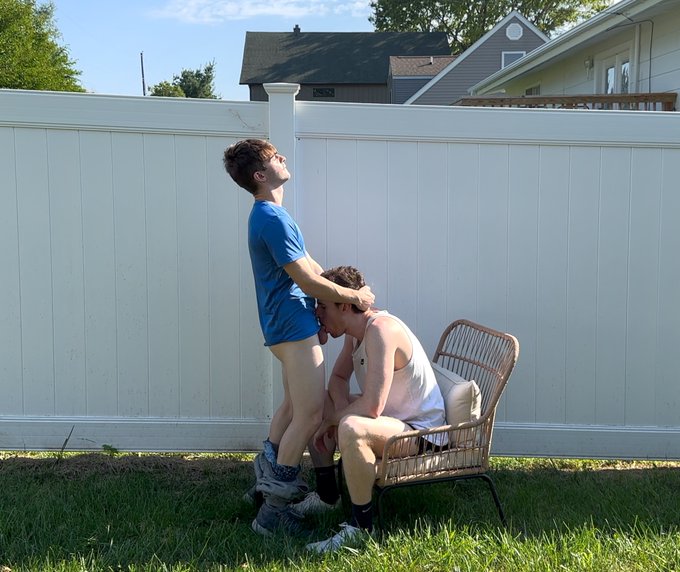 It's just one of those days https://t.co/LcEe5jHBaF