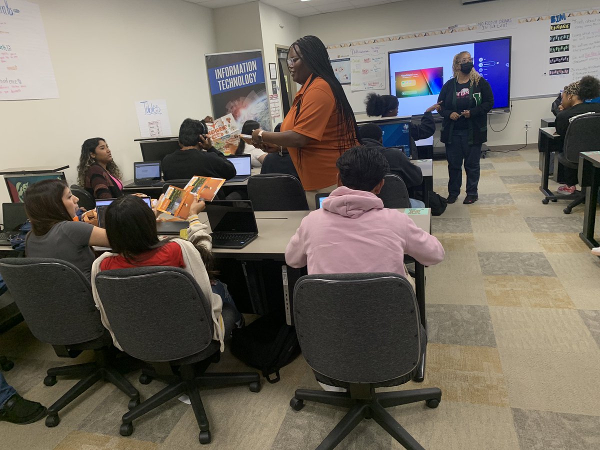 Victory Vikings were asking thought-provoking questions during the presentation from Ms. Hamilton, the University of Texas-Austin admissions counselor. <a href="/VictoryECHS/">VictoryECHS</a> <a href="/UTAustin/">UT Austin</a> #MyAldine