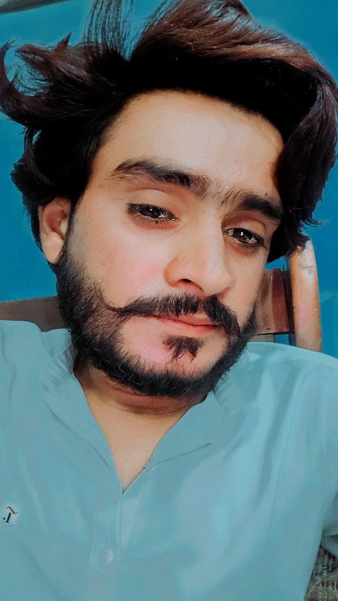 ڪيو مقابلو 😂
شهپرن جو مقابلو