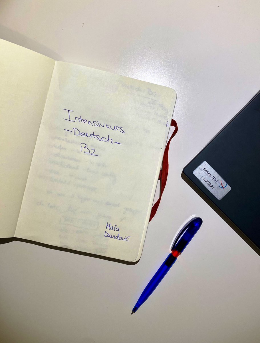 Davidović Maša (@dav_masa) on Twitter photo 1st week of my intensive B2 🇩🇪 course at <a href="/UniBasel/">Universität Basel</a> is over. We have a great 👩🏽🏫, lot of fun & are improving our 🗣️.
💭I noticed that I am the only one in the class using 📝 & ✍️ (Gen M)
Gen Z is 100% 💻 & their digital skills are impressive! 🤯 Transition happened so fast! 😱 1st week of my intensive B2 🇩🇪 course at <a href="/UniBasel/">Universität Basel</a> is over. We have a great 👩🏽🏫, lot of fun & are improving our 🗣️.
💭I noticed that I am the only one in the class using 📝 & ✍️ (Gen M)
Gen Z is 100% 💻 & their digital skills are impressive! 🤯 Transition happened so fast! 😱