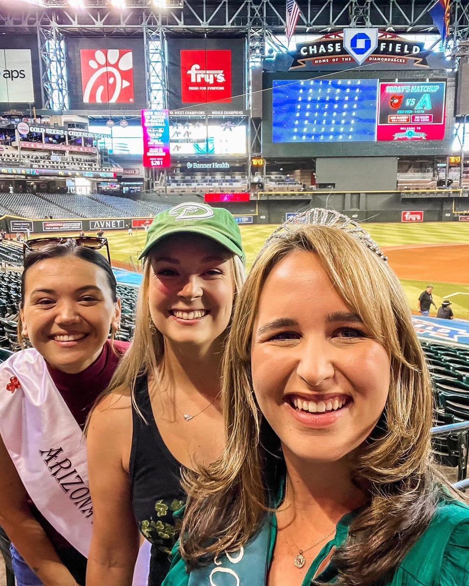 azrosecentre's tweet photo. Did you join us for Irish Heritage night to cheer on the @dbacks? ☘️

Don’t worry if you missed it, we have tons of events coming up at the @azirishcenter! 

Thank you to everyone who bought tickets and joined us this past weekend. https://t.co/KWOjkU6L0l