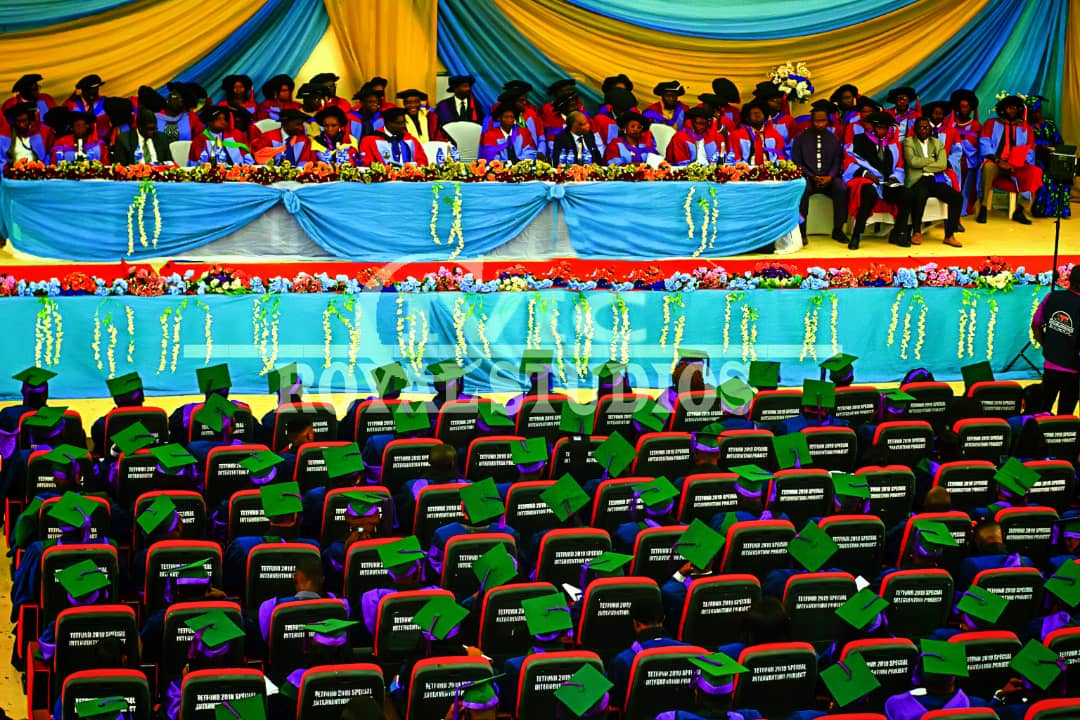 Evidence dey! Na we be this. 🙌🏾🙌🏾🙌🏾
<a href="/1classicmorgan/">Gideon Morgan</a> <a href="/DDAnt1/">Dr Abiayi D.C. 🇳🇬🇺🇸</a> <a href="/domnaandom/">naandom</a> <a href="/JoshOkpanachi/">Josh</a>
@BelovedFaith_ <a href="/kepler_ananaojo/">A A, frontal lobe</a>
<a href="/choplife_i/">VeryGoodBadGuy</a>  <a href="/Kosibern/">Leon Casper</a>
<a href="/comrade_hope/">Hope</a> <a href="/majorhass/">Bokan Turai</a> <a href="/Phil_jaay/">Phil Jay</a> <a href="/Veteran_gandu/">DR ALEXANDER GANDU</a> <a href="/Yorocci/">Ifenkili</a>