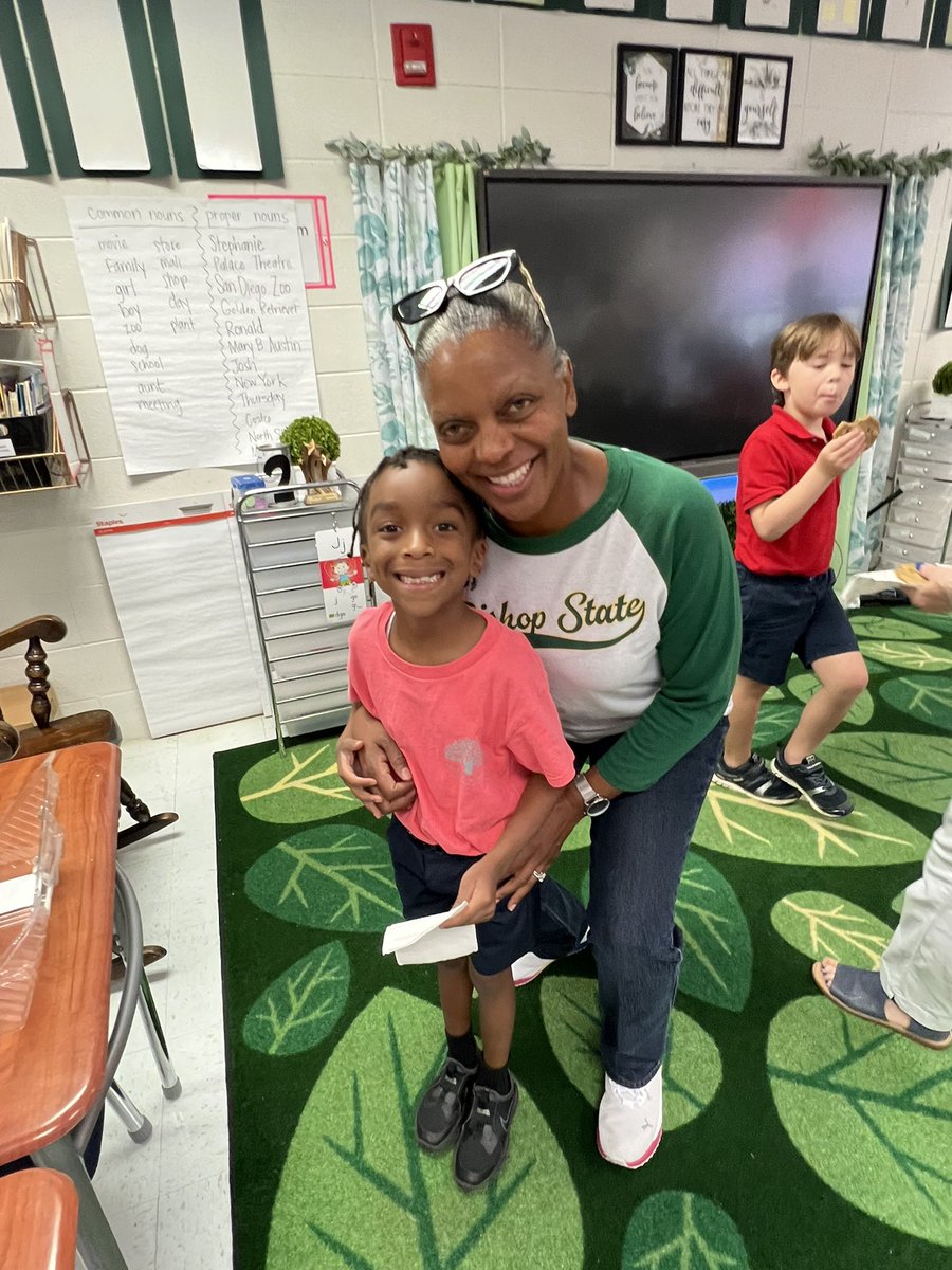 Mrs. Golden (@golden2nd) on Twitter photo My class sure was packed with grandparents, grownups, and honorary grands! A big thank you to my amazing classroom participation. <a href="/MaryBAustin/">Mary B. Austin Elementary</a> My class sure was packed with grandparents, grownups, and honorary grands! A big thank you to my amazing classroom participation. <a href="/MaryBAustin/">Mary B. Austin Elementary</a>