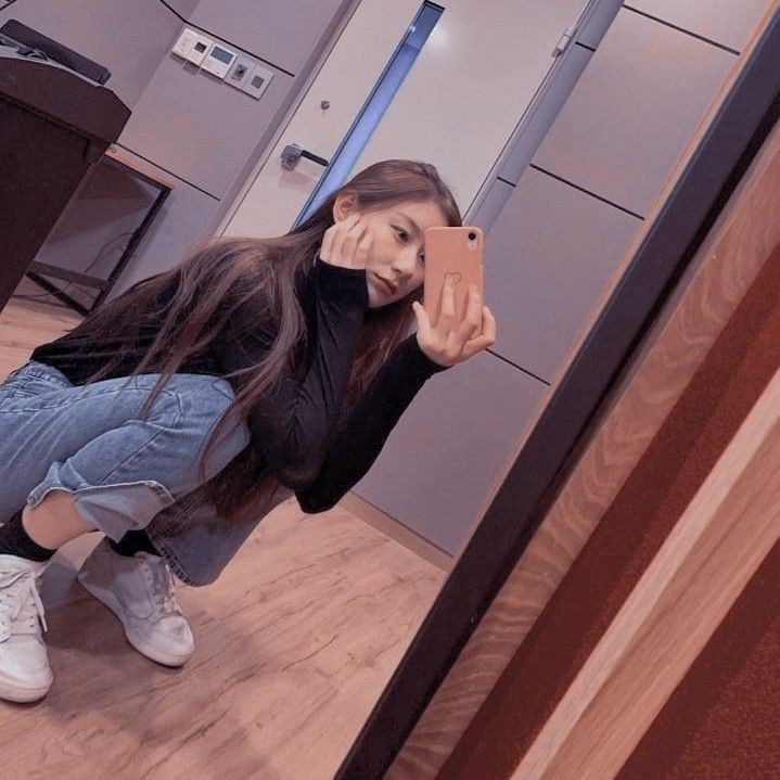lexchaeyen's tweet photo. ❖ 𝐋𝐄𝐄 𝐂𝐇𝐀𝐄𝐑𝐘𝐄𝐎𝐍𝐆 
   ⬥ 𝐒𝐢𝐬𝐭𝐞𝐫 &amp; 𝐩𝐫𝐨𝐭𝐞𝐠𝐞𝐞 https://t.co/bXvb31O1t3