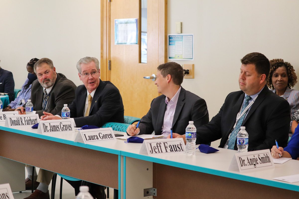 It’s no secret— an investment in school infrastructure is an investment in the success and wellbeing of students and staff.

That’s why I hosted a roundtable with leaders at my alma mater to discuss how my #RebuildAmericasSchools Act would support teachers and students.