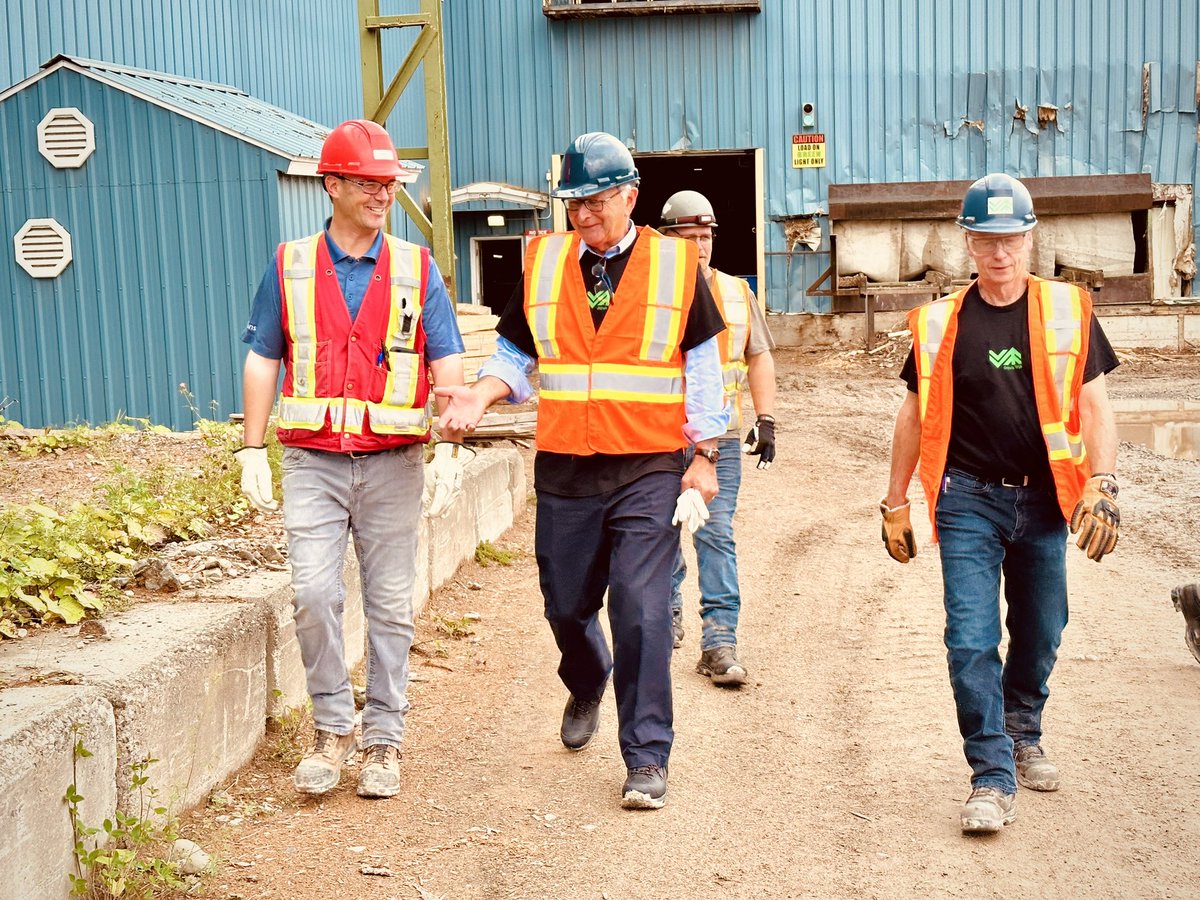 I had the pleasure of visiting the Plaster Rock Lumber Corporation today, where Groupe Lebel announced $9 million in upgrades to their sawmill – an investment in the future of New Brunswick and our forestry sector. This is phase one of a five-year modernization plan to increase