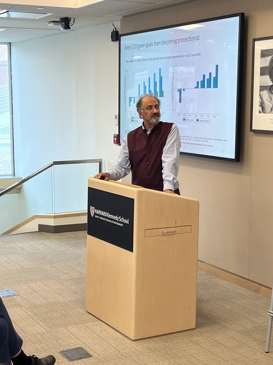 HarvardGrwthLab's tweet photo. Standing room only @Kennedy_School today for our first #DevTalk of the semester with @IndermitGill, Chief Economist of @WorldBank Group.

Thank you to @danybahar &amp; @ricardo_hausman of @HarvardGrwthLab for moderating the session.

We will share the recording via YouTube next week https://t.co/CazmGIdIUh