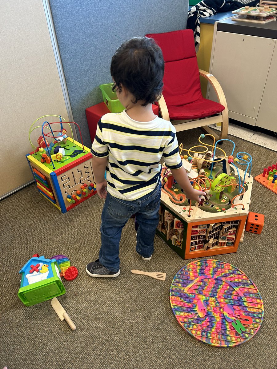 MissEricaTeach's tweet photo. Room One is ready for an exciting new year together! ✏️ https://t.co/ve0jLUEMYw
