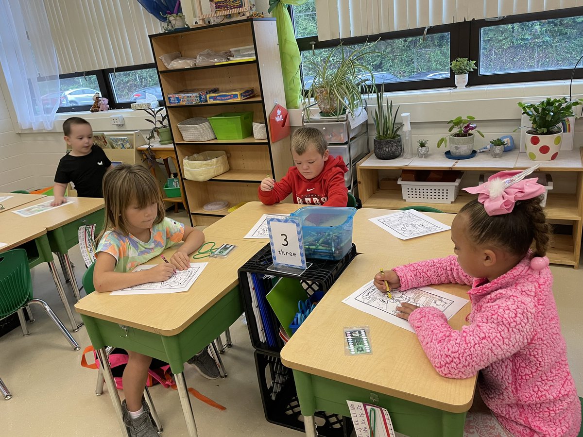 RickWolf734's tweet photo. Best part of the day…Coloring with some Kindergartners
#inspireengagegrow https://t.co/iY6hkdJkRp