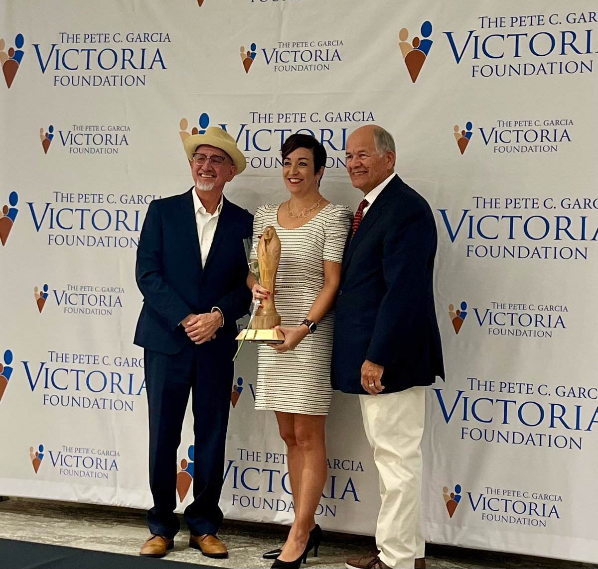 The Pete C. Garcia Victoria Foundation awarded Dr. Judy Marquez Kiyama the Edith Sayre Auslander Outstanding Support of Hispanic Issues in Higher Education Award! 

Congratulations Judy!🥳🏆