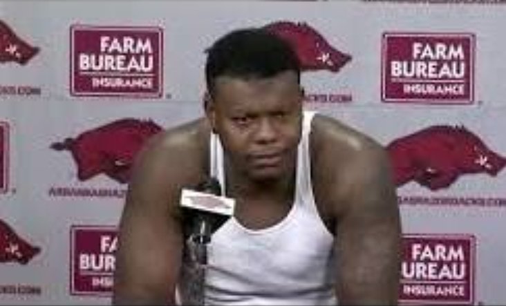 CArnsdorff's tweet photo. @BarrettSallee I don't do memes, Barrett.  I score points.

@RazorbackFB 

#WPS https://t.co/VmcCXmTb2N