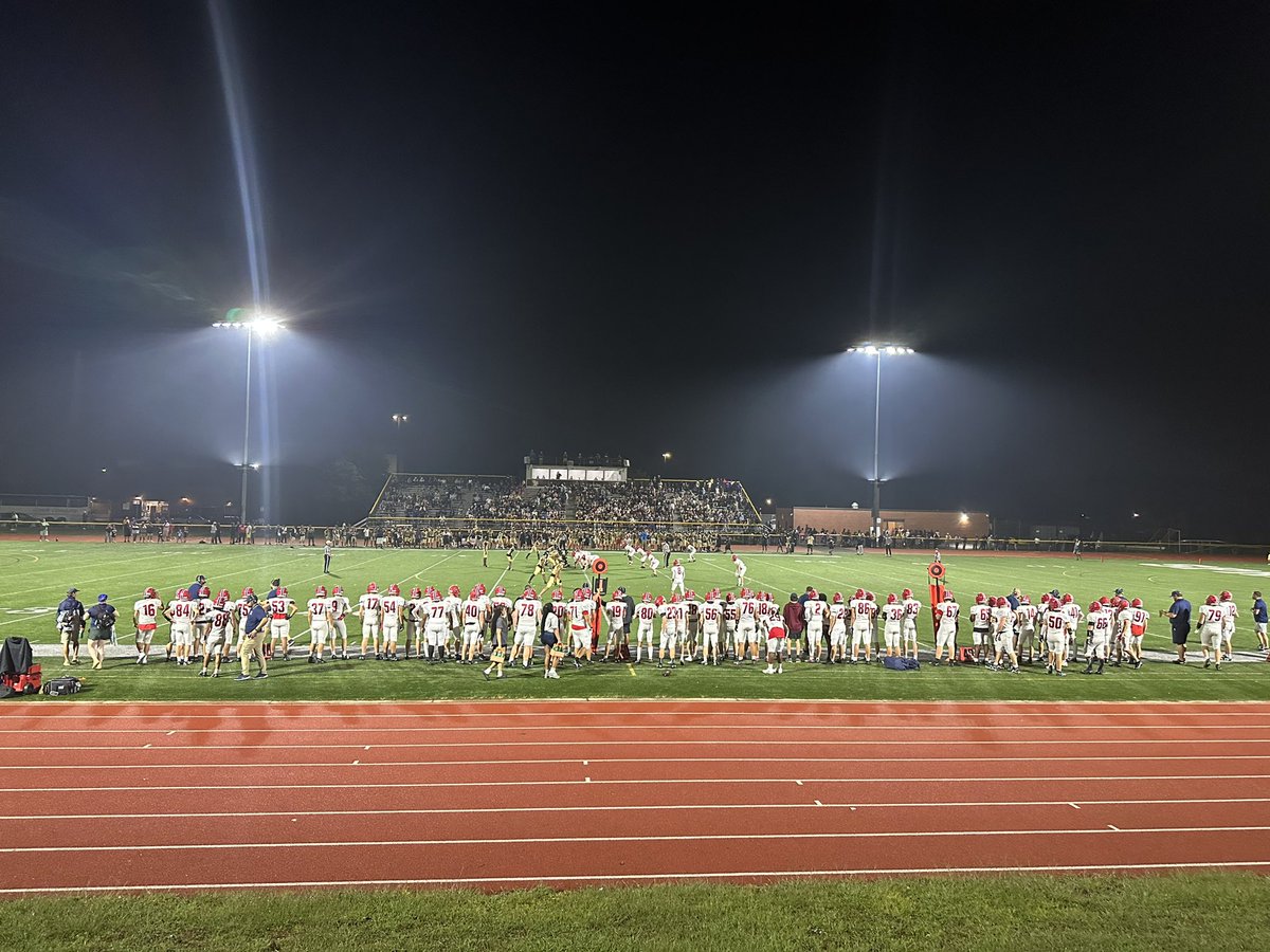 JayFerd2's tweet photo. Game on .. Springfield central Vs central Catholic 
@nweitzer7 https://t.co/mhWf9VoyiV