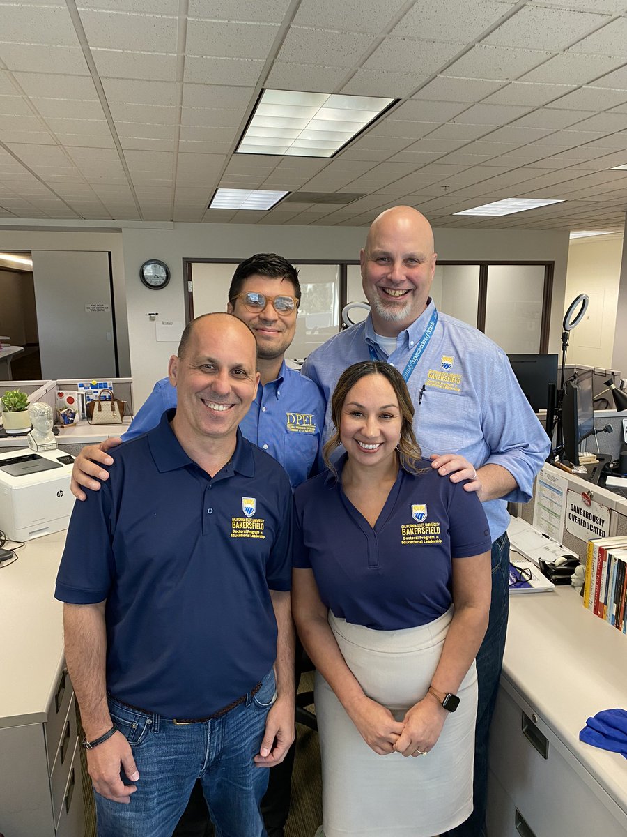 CandiHuizar's tweet image. Representing for the @DPELCSUB program at KCSOS w/ Dr. Persons, Dr. Gonzalez and future Dr. Raymoure! #kcsosproud