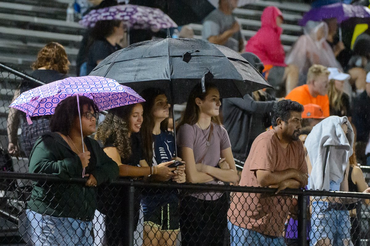 h_jonesphoto's tweet photo. Rain delay continues here at Sheppard-Myers stadium. Currently sitting at around 9:12 to come back, but may go longer. @GameTimePA_SC https://t.co/1l3T1h7TLy