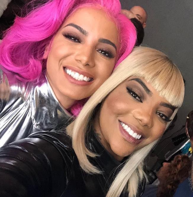 🚨 OFICIAL: Cardi B revelou em entrevista que descobriu o funk brasileiro com a música “Onda Diferente”:

“Eu tava no Instagram e vi uma música da Ludmilla com a Anitta, daí fui no YouTube escutar”.