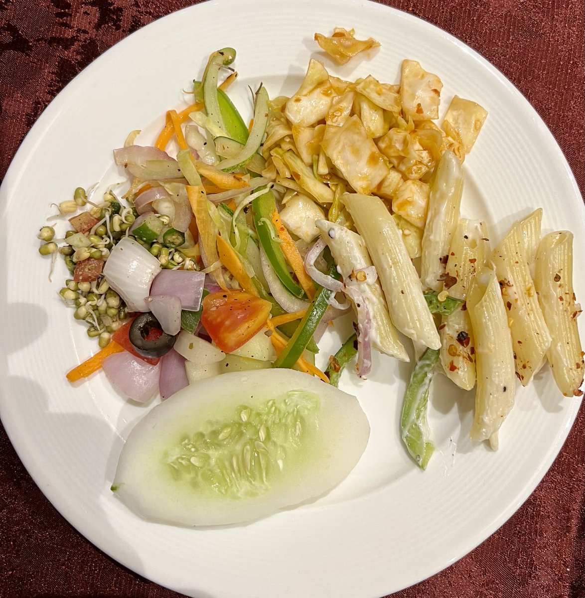 madel_suravilla's tweet photo. I went to try everything that looks delicious.. so far they delivered.😋
I must say one of the best Naan bread I’ve ever had since my fav Mitali Indian cuisine restaurant in East Village New York City. Just delicious! 😋
#ParkHotel
#BuffetDinner
#NewDelhi
#India 🇮🇳 https://t.co/b8BoTrSkd9