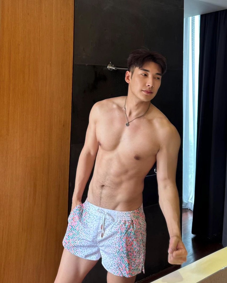 โยโย่คือแซ่บมาก 🥵

IG : yoyoktn

#Fitman #FitnessIdols
#MrFOXLiveHouse #FOXCoin #MrFOX #DownloadMrFOX
#หนุ่มหล่อ #ดีต่อใจ #หล่อมาก #sixpack #body #กล้าม #badboy #badguy #ชายไทย #cuteboy #sexyboy #sexyman #sportman #boyfriend