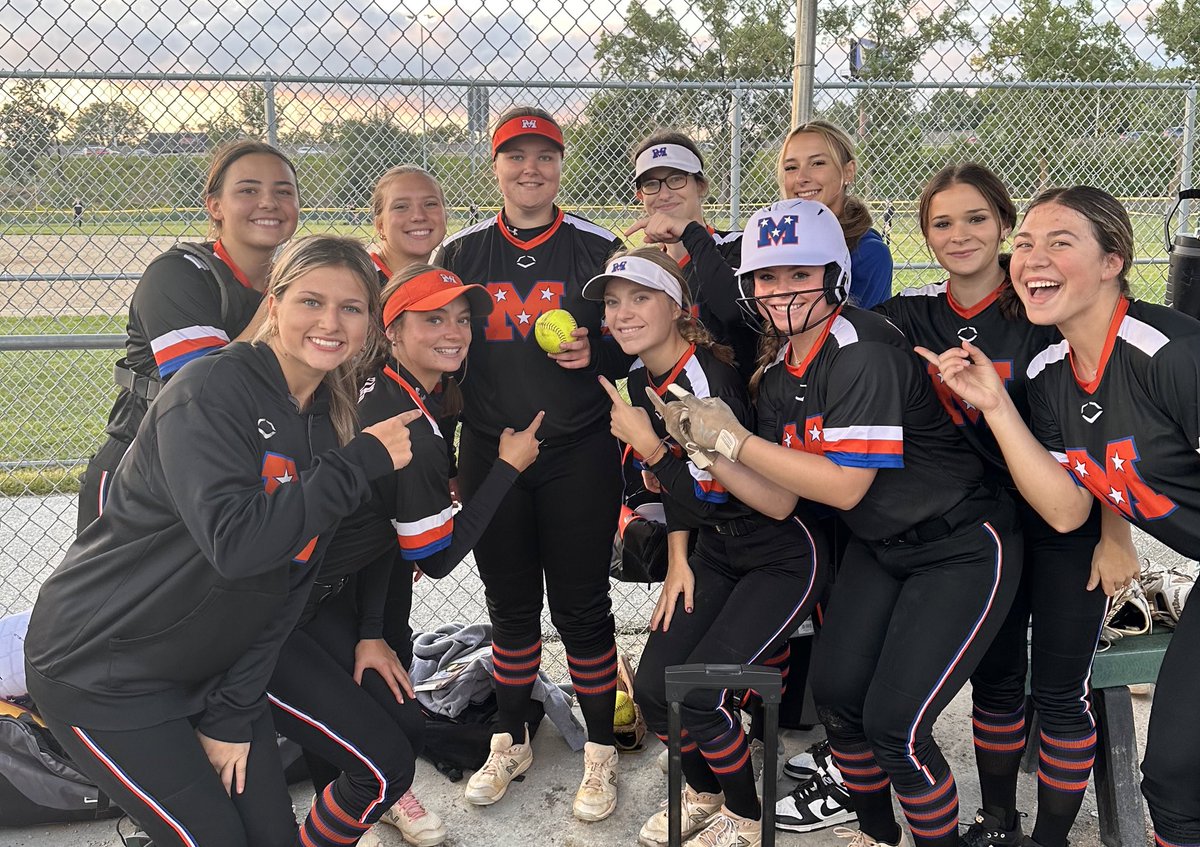 Jensen <a href="/jensenkrantz/">Jensen Krantz</a> starting out the Fall 🔥 with a 2 run 💣 #Mojo🧡💙
