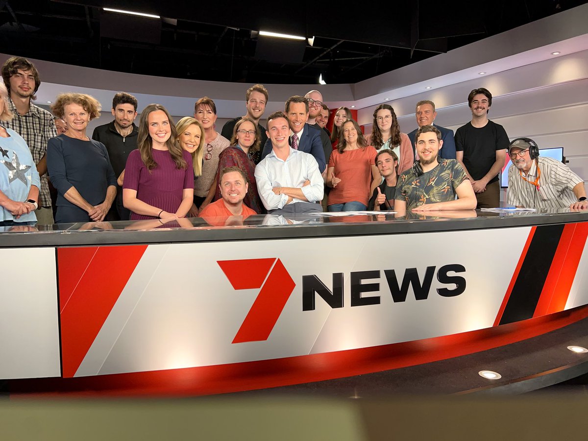 DallyWatkinsC's tweet photo. In some personal news, I’m signing off from @7NewsSC after three phenomenal years holding the reporter mic - it’s been a wild ride and I’m so grateful for the opportunities I’ve been given. I’ll be entering the world of state politics as a Media Advisor for @DavidCrisafulli 👋🏼 https://t.co/UgR3YPEIPk