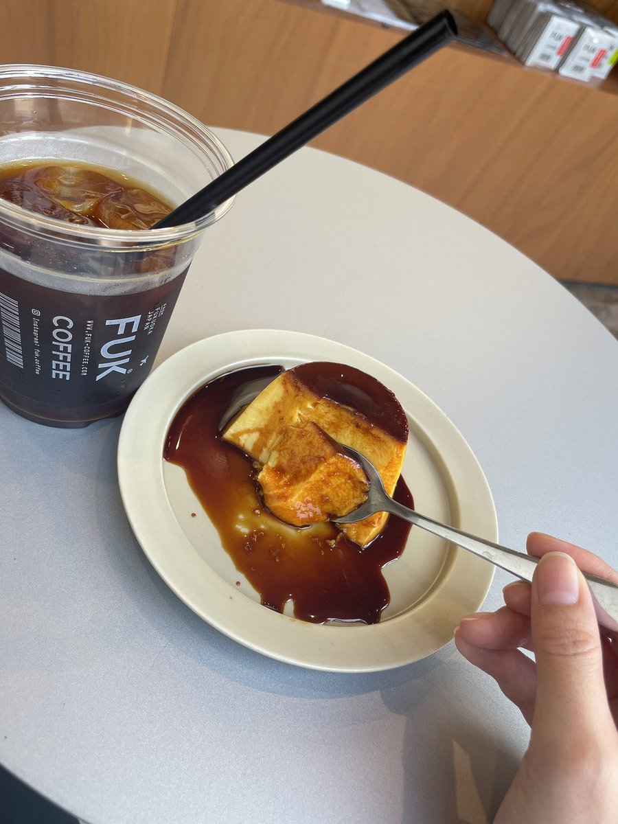 meg_mononofu's tweet photo. コーヒー目的だったのにプリンが
美味しすぎる件😋
たまご感強め、硬め、、
タンパク質取れるし実質朝ごはん🤣
トレーニーには嬉しいプリン🍮
やぱ福岡好き💜
#ももQ
#もぐさんの福岡遠征日記
#FUNCoffee https://t.co/poZEFX00jR