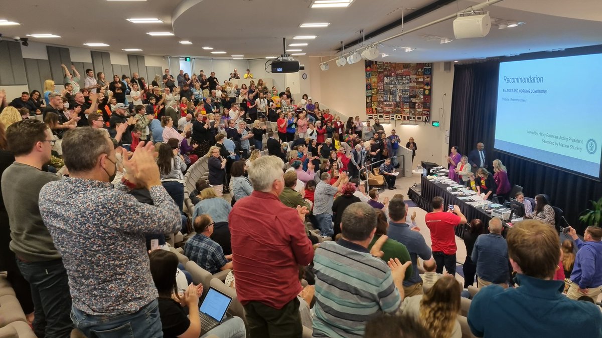 ameliakerr17's tweet photo. @TeachersFed councillors have voted for an historic pay increase that make NSW teachers the highest paid in the country.
It's "a sign of hope for the wider union movement", said General Secretary, Maxine Sharkey #honourthedeal https://t.co/IQ3roruBhx