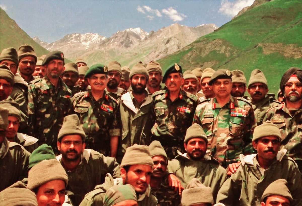 YkJoshi5's tweet photo. Happy Birthday to the Legendary Captain Vikram Batra, PVC (P)
May you be happy in the sky above !!
Bravest of Braves !
Teevrah Terah !
Durge Mata ki Jai !
Jai Hind 🇮🇳 https://t.co/0PJzNw8yuS