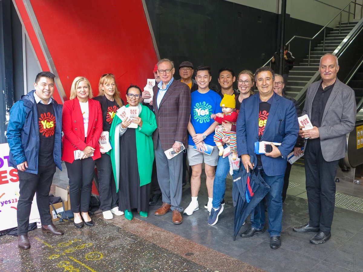 Bob Carr tweet media