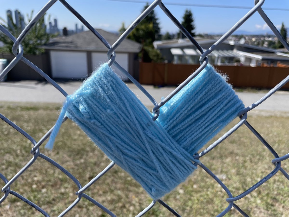 Last year, some leadership students at Ecole Alpha taught some of our Aubrey students how to make beautiful Fence Art. Today, we are paying it forward by teaching our younger students😎 ⁦<a href="/alphaSD41/">École Alpha Secondary</a>⁩ Merci! ⁦<a href="/burnabyschools/">Burnaby Schools</a>⁩ #AwesomeAubrey