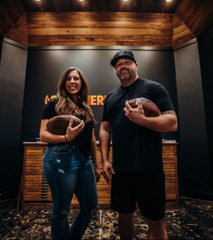 Join Bo Starkey and Tara Blanchard tonight @ 9:30 for "The Final Drive." They'll bring you the latest scores and updates on football games across North Alabama. Tune in on 101-7 The Torch, 98-3 Wild Country, or the interactive live stream on Southern Torch's Facebook page.