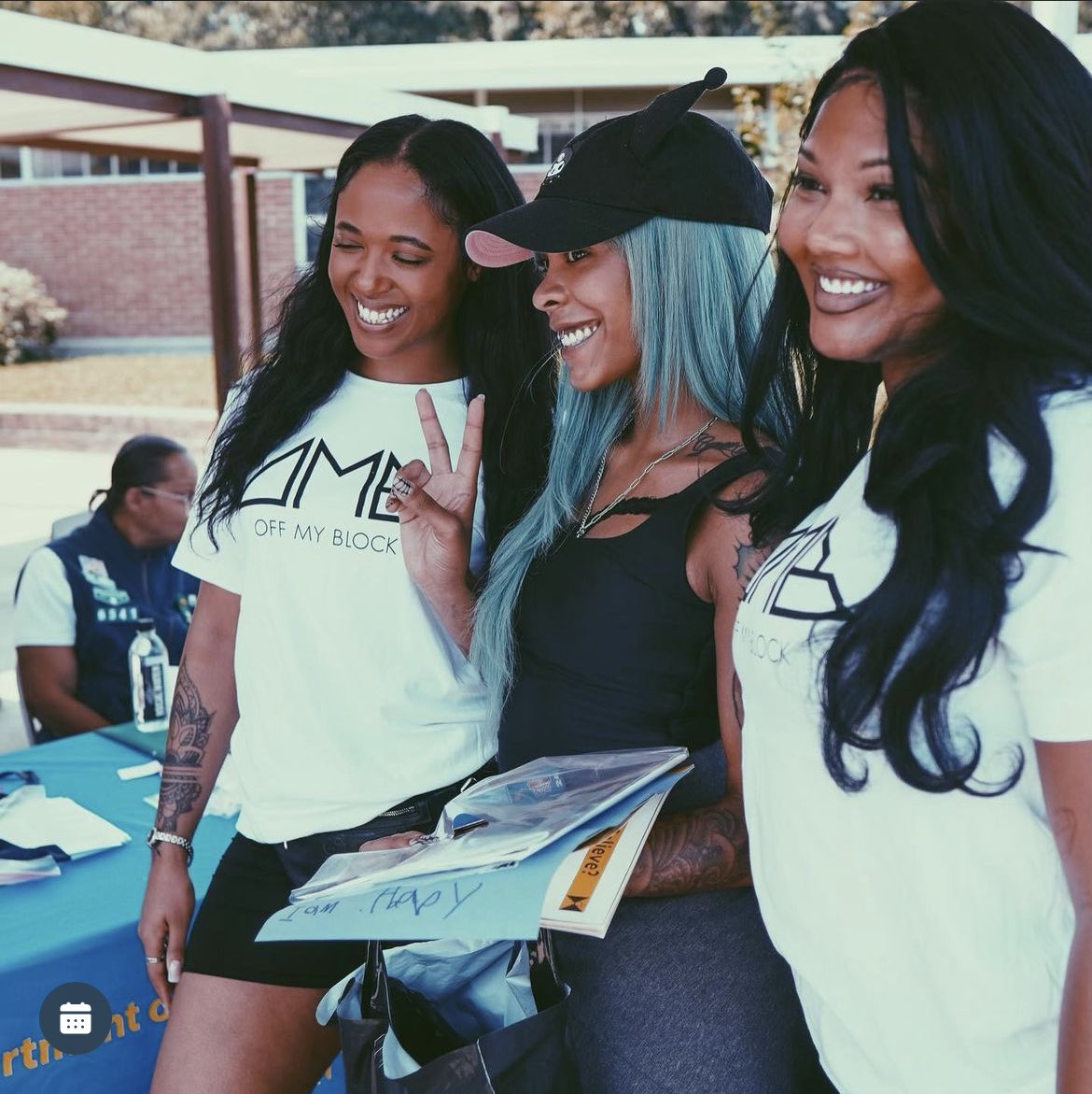 SWRK’s final market is TOMORROW! We have partnered with <a href="/plusntrust/">PlusNTrust</a> &amp; <a href="/BeGreatDC/">BeGreatDC</a> to provide a free wellness yoga session + school supply drive 🧘🏽‍♀️🍎

🛍️🎧 Sounds will be provided by the lovely and talented DJ XSA and Raqie 

See y’all there 🫶🏽

🎨: by my lovely sis <a href="/heyhitiffany/">tiffany</a>