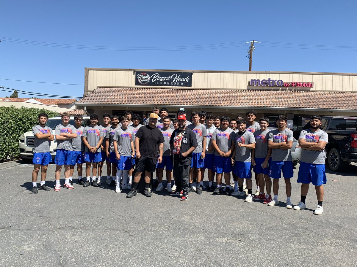Thank you to Blessed Hands Barber Shop for donating our varsity pre-game meal before we head to Templeton tonight 🏈🦅
