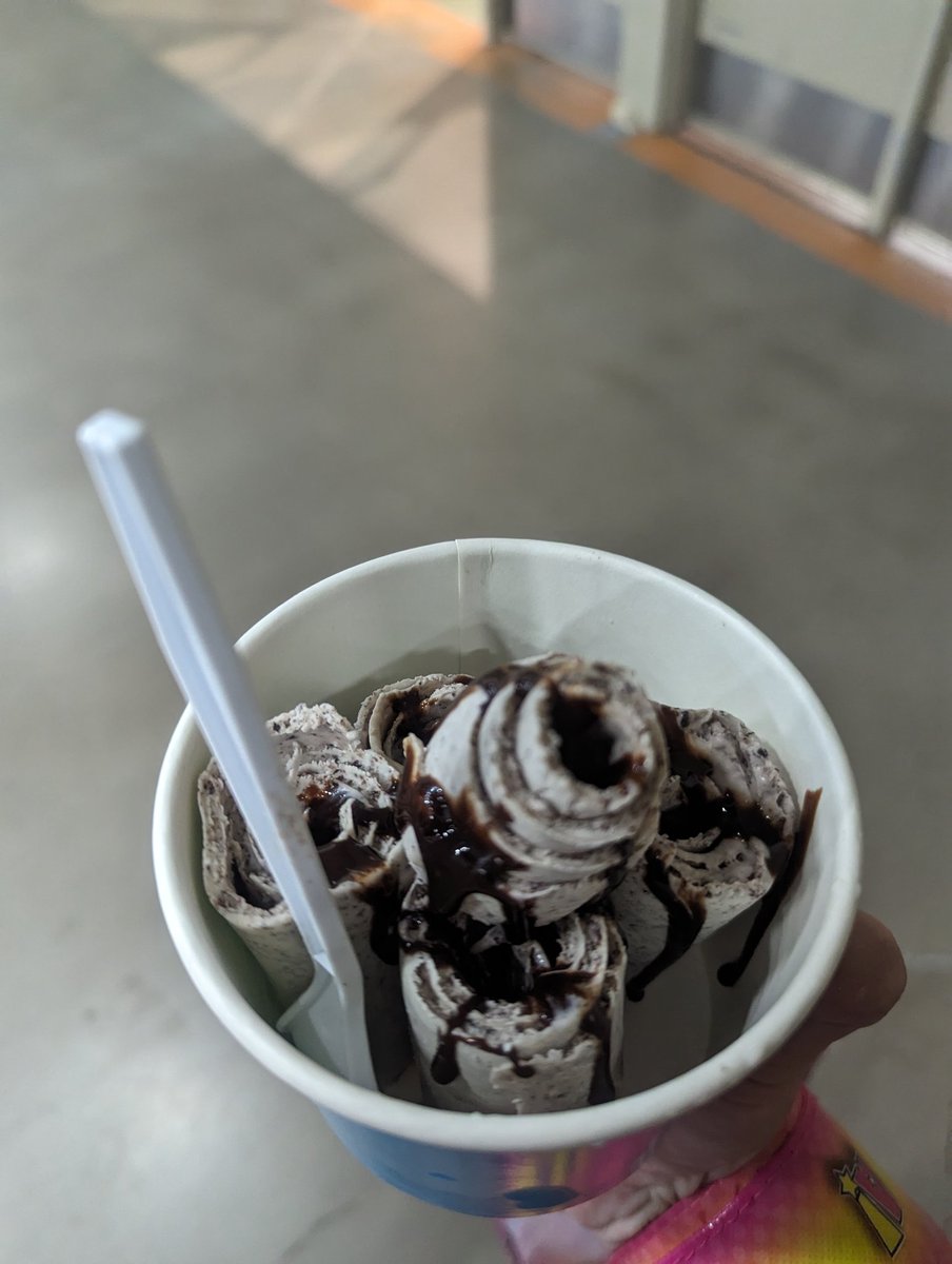 Today I discovered Totally Rolled Ice Cream, what a cool process #AnimateDesMoines