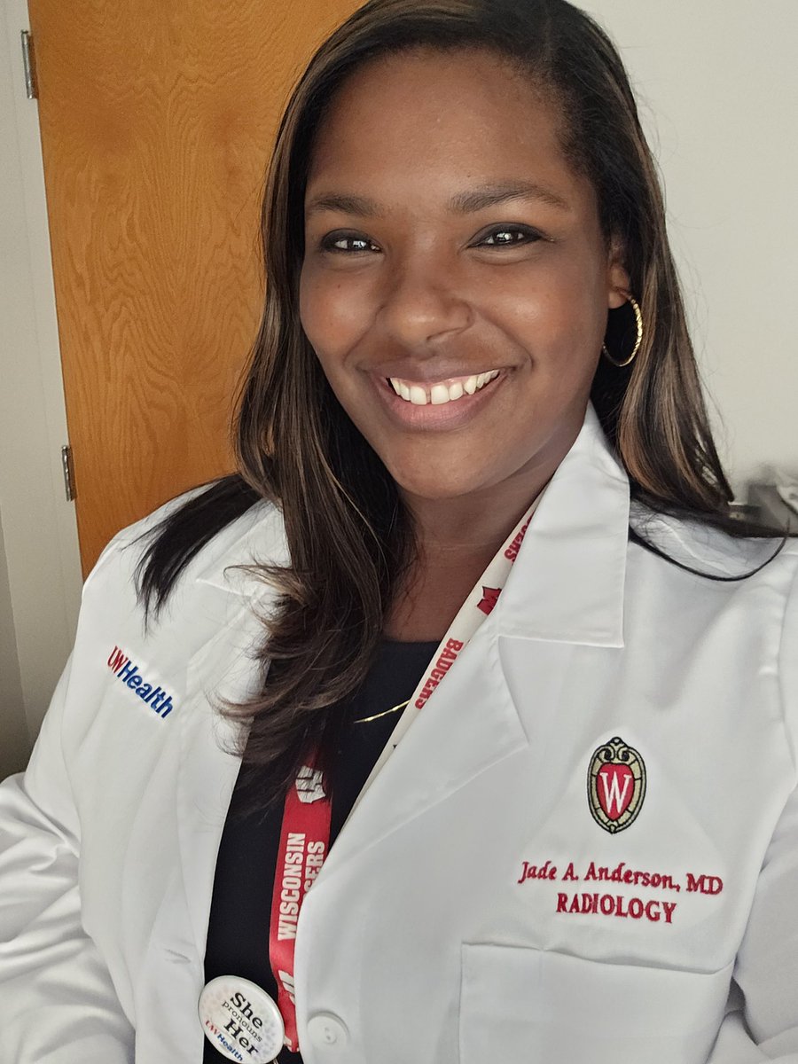 New white coat status!! 😁👩🏾‍⚕️⚕️🥼 #HappyFriday @UW_MSKrad @UWiscRadiology @UWHealth