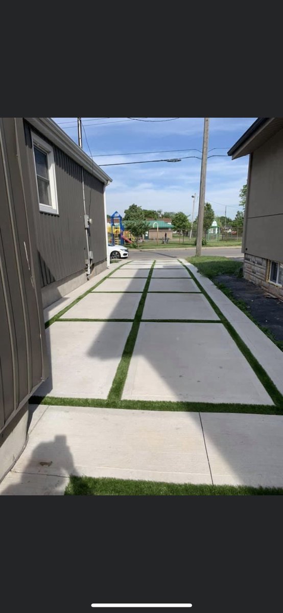 olpshark's tweet photo. @OverDrive1050 no maintenance and more time to golf ! Fake grass 💯✅ https://t.co/8dbXIrLDgq
