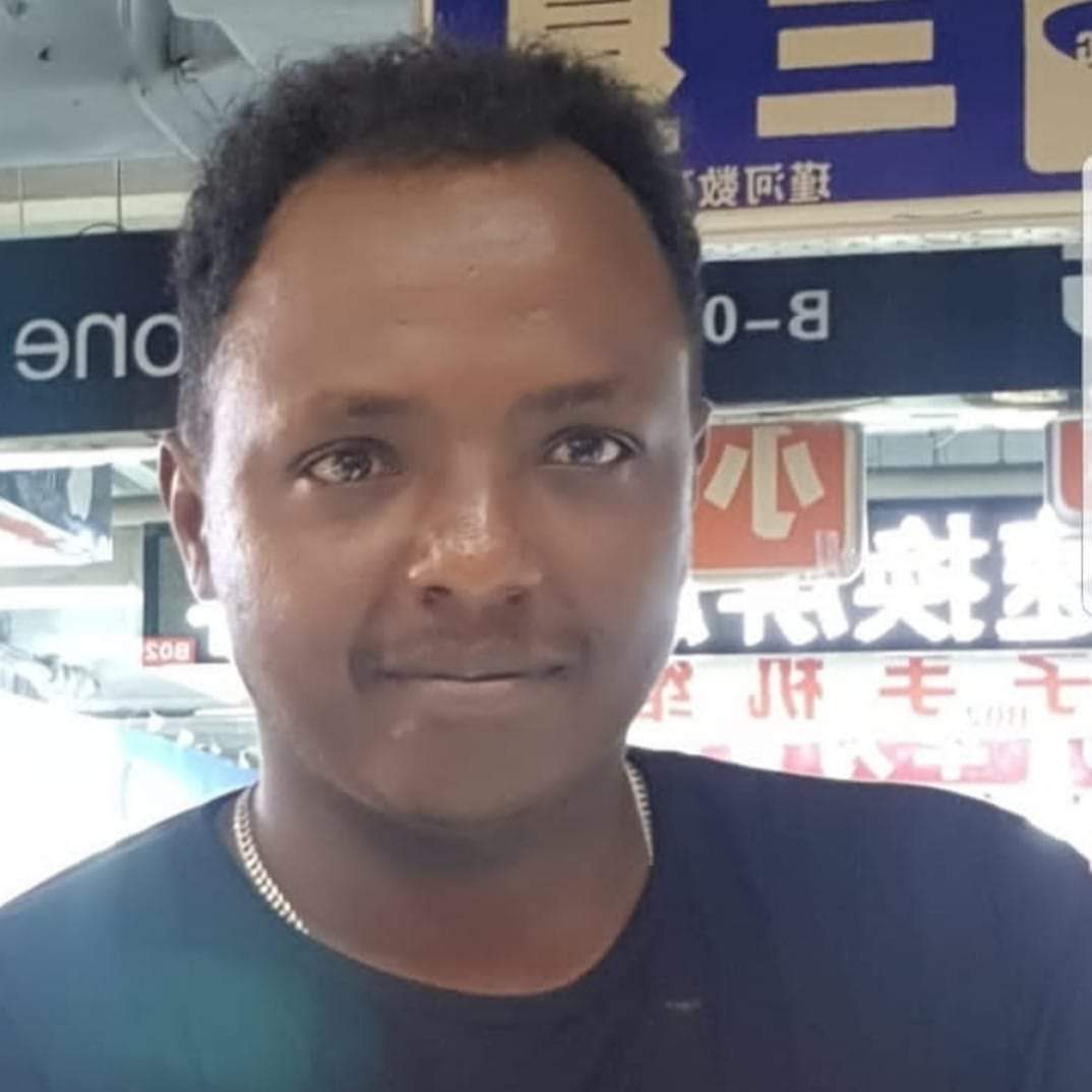 Haphtom's tweet photo. Tsegay Gebremedhn is a long time friend of mine. He's bold Tigrayan nationalist &amp; patriot. He's an honest, truthful &amp; sincere guy. He been fighting for Tigray his whole life. He doesn't deserve this. He did nothing but protest peacefully.
Release him!!
#FreeAllPoliticalPrisoners https://t.co/aN5hztSFaT