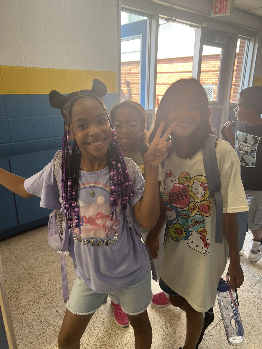 First Day Jitters are gone and we are ready to ROCK the School Year🍎✏️🍎 Welcome back to all our students and staff! #SchoolOneIsFun #LindensFirstDay <a href="/LindenPS/">Linden Public Schools</a>